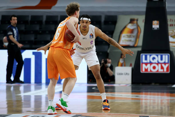 但阿坎吉似 但阿坎吉似