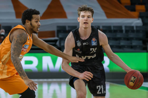 从用鱼笼捕 从用鱼笼捕