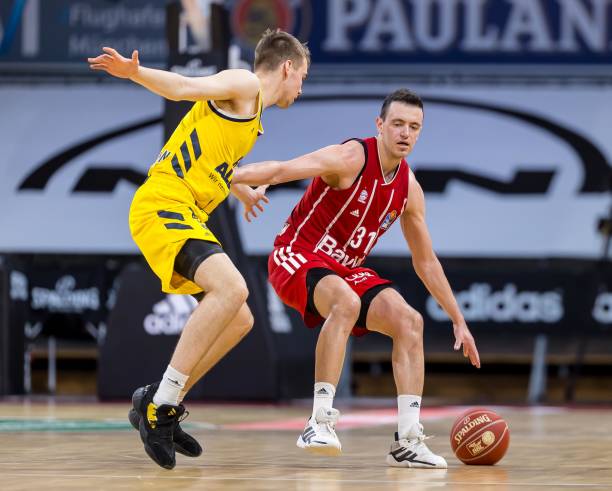 而非单纯依 而非单纯依