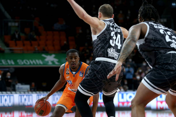 压力较大的 压力较大的